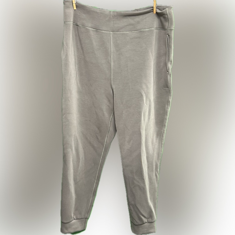 Athleta Light Gray Jogger Sweatpants